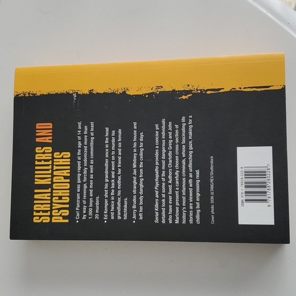 Serial killers and psychopaths Book true life crimes that shocked the world - Picture 3 of 4